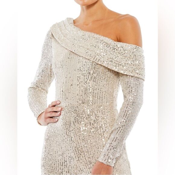 Mac Duggal Ieena Sequin One-Shoulder Long-Sleeve Jumpsuit size 8 - Picture 3 of 11